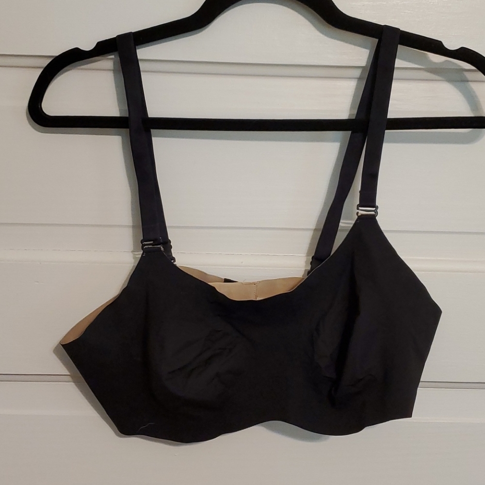Knix reversible wireless bra size 3
